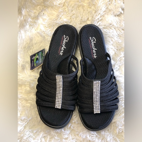 Skechers Women's Black Sandals with Silver Accents NWT size 9 - Picture 11 of 15